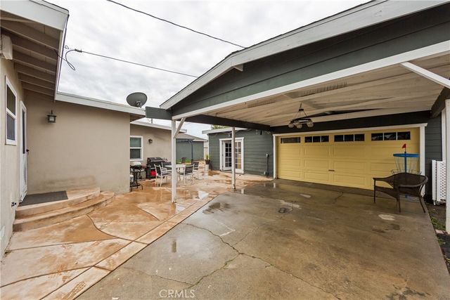2335 Carfax Avenue, Long Beach, CA 90815