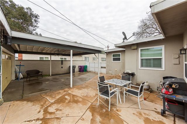 2335 Carfax Avenue, Long Beach, CA 90815