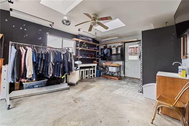2335 Carfax Avenue, Long Beach, CA 90815