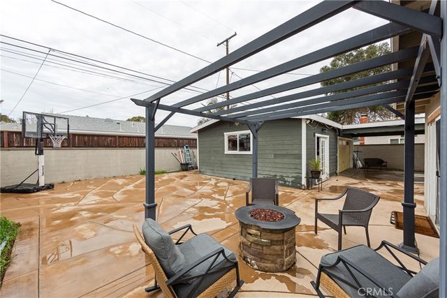 2335 Carfax Avenue, Long Beach, CA 90815