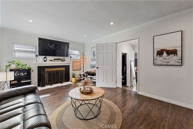 2335 Carfax Avenue, Long Beach, CA 90815