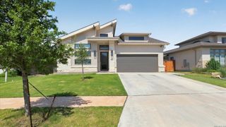 613 Meade St, New Braunfels, TX 78132