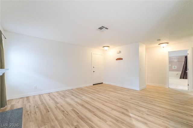 6633 West Tropicana Avenue 101, Las Vegas, NV 89103