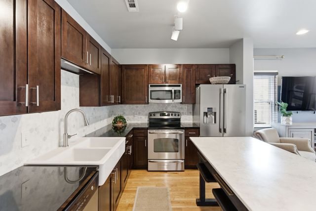 200 36th Ave, N, Nashville, TN 37209