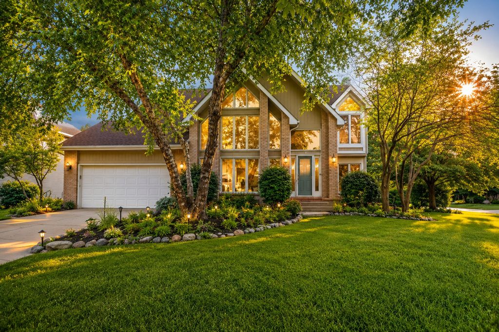 954 Black Walnut Drive, Sugar Grove, IL 60554