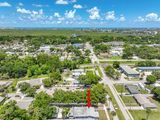 607 WAYNE AVENUE, New Smyrna Beach, FL 32168