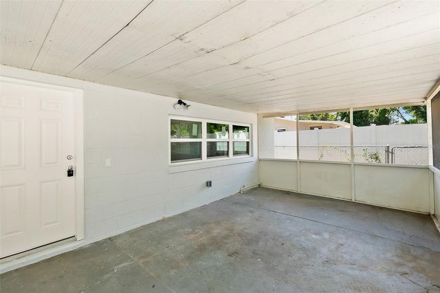 607 WAYNE AVENUE, New Smyrna Beach, FL 32168