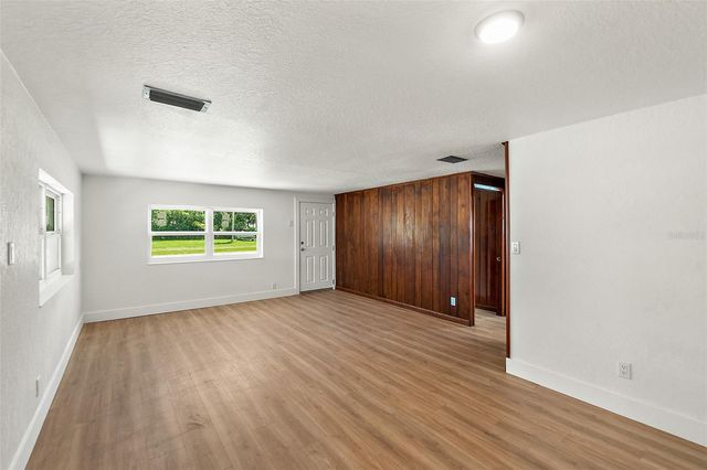 607 WAYNE AVENUE, New Smyrna Beach, FL 32168