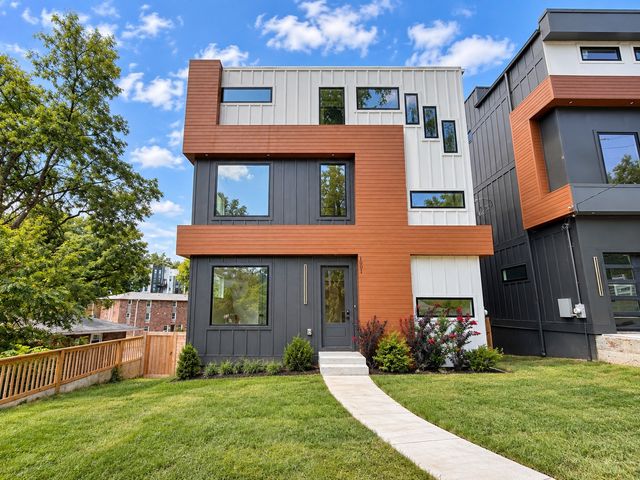 1001 Glenview Dr, Nashville, TN 37206