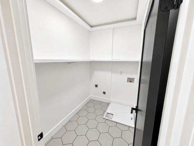 1001 Glenview Dr, Nashville, TN 37206