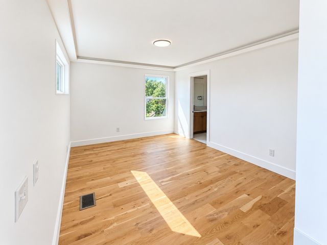 1001 Glenview Dr, Nashville, TN 37206