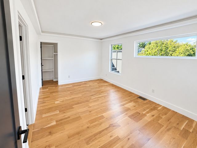 1001 Glenview Dr, Nashville, TN 37206