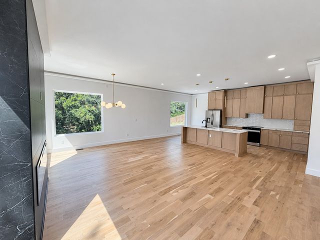 1001 Glenview Dr, Nashville, TN 37206
