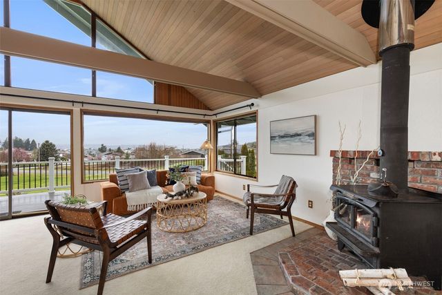 5181 NE Cedar Lane, Hansville, WA 98340