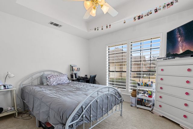 300 Mill Run Dr, Longview, TX 75604