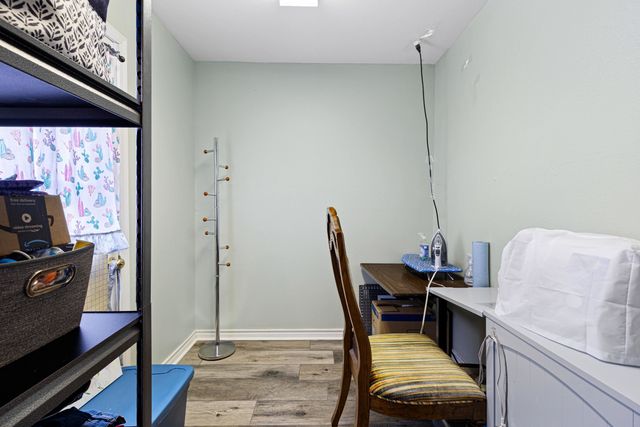 300 Mill Run Dr, Longview, TX 75604