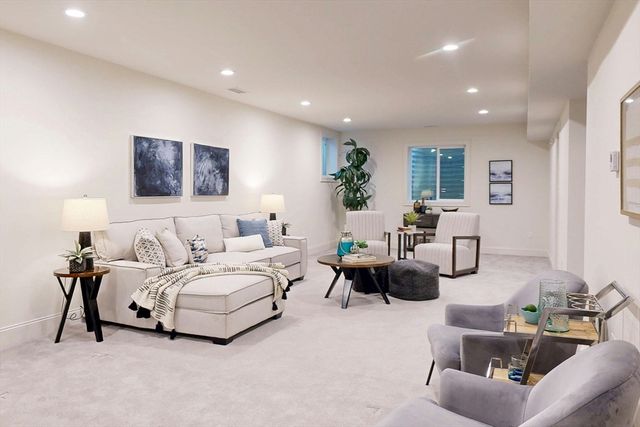 459 Dudley, Newton, MA 02459