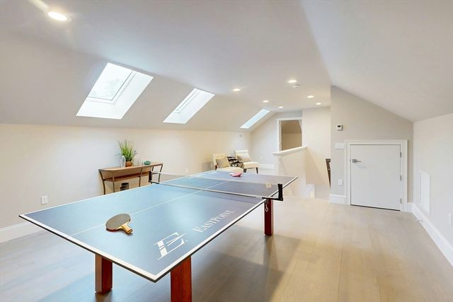 459 Dudley, Newton, MA 02459