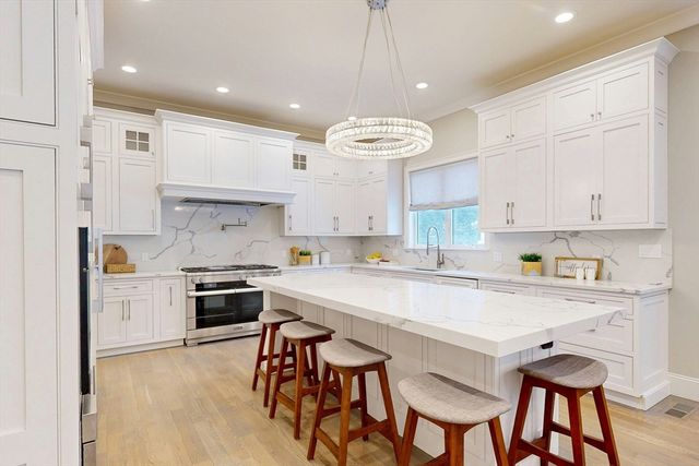 459 Dudley, Newton, MA 02459