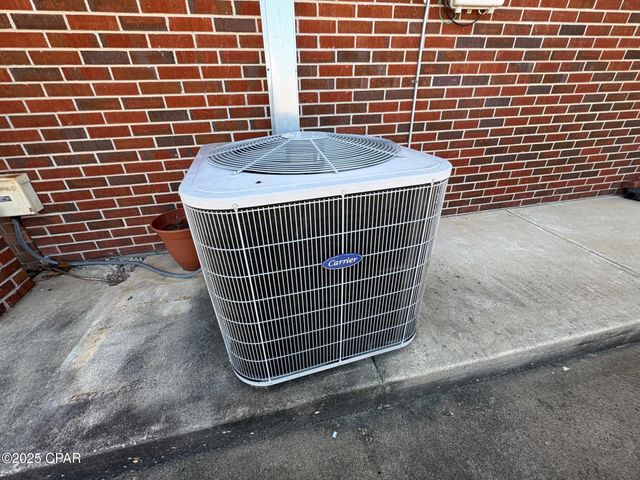 4296 5th Avenue, Marianna, FL 32446