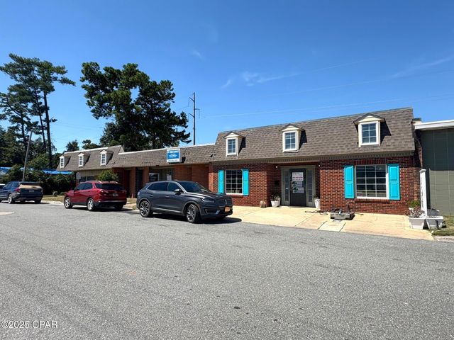 4296 5th Avenue, Marianna, FL 32446