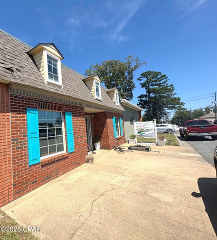 4296 5th Avenue, Marianna, FL 32446