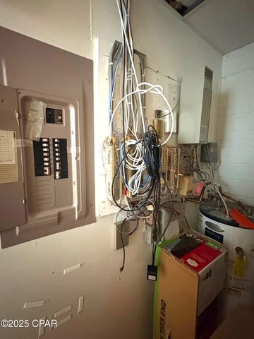 4296 5th Avenue, Marianna, FL 32446