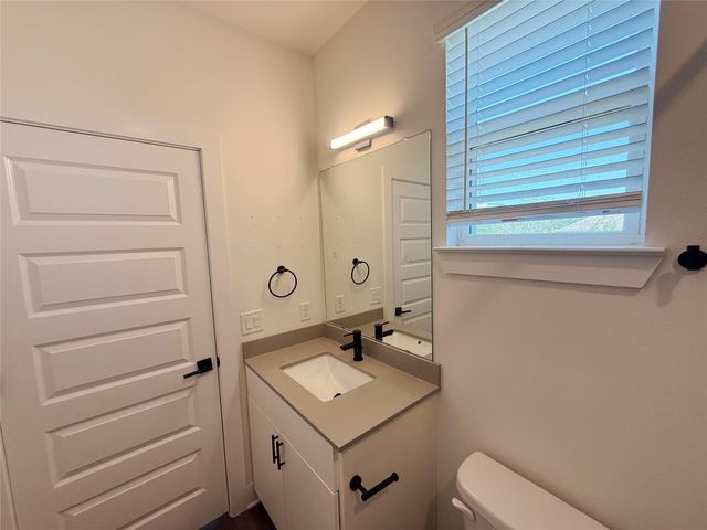 1212 Lily TER 2, Austin, TX 78741