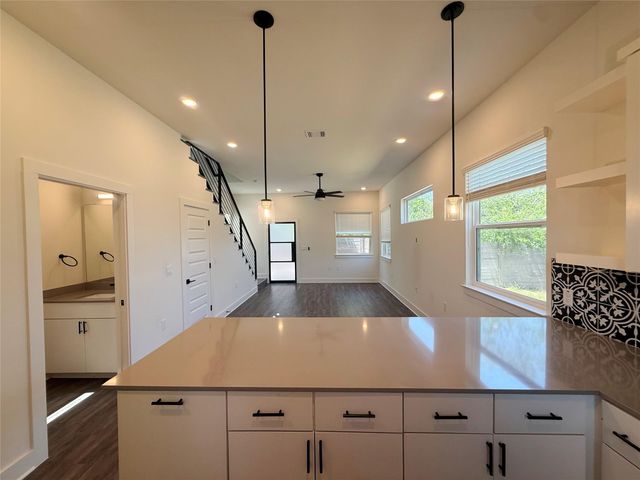 1212 Lily TER 2, Austin, TX 78741