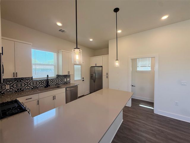 1212 Lily TER 2, Austin, TX 78741