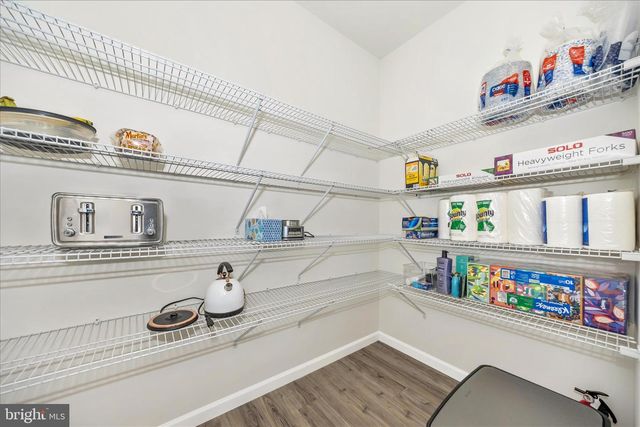 2805 HILLFIELD DR, Frederick, MD 21702