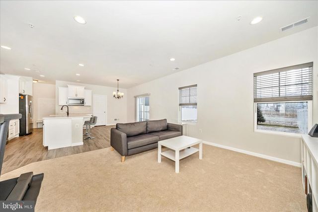 2805 HILLFIELD DR, Frederick, MD 21702