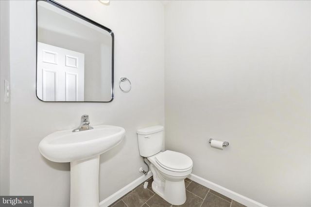 2805 HILLFIELD DR, Frederick, MD 21702