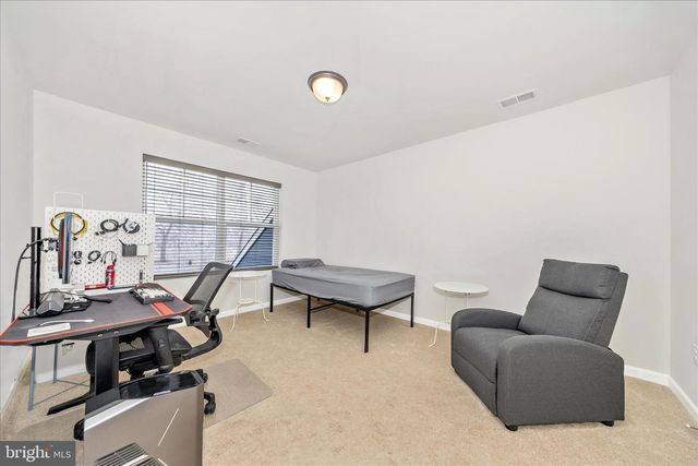 2805 HILLFIELD DR, Frederick, MD 21702