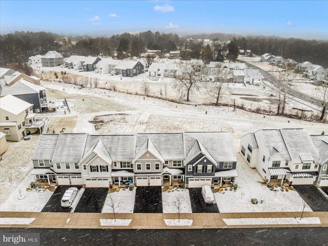 2805 HILLFIELD DR, Frederick, MD 21702