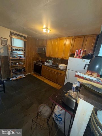 2132 W SUSQUEHANNA AVE, Philadelphia, PA 19121