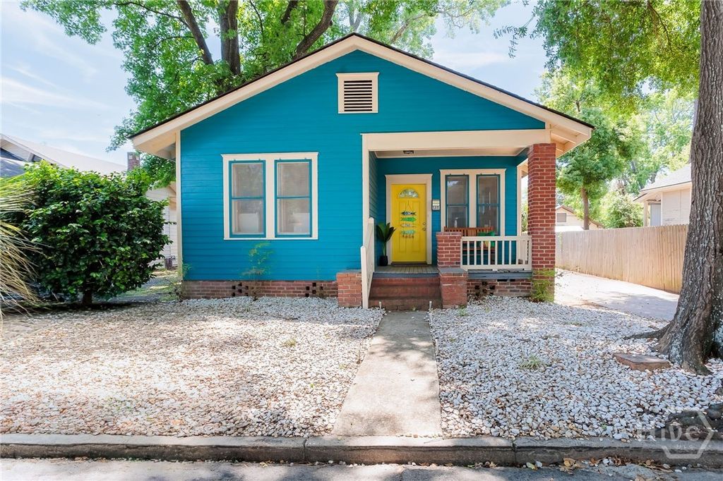Image 1 of property listing at 1311 Seiler Avenue, Savannah, GA 31404