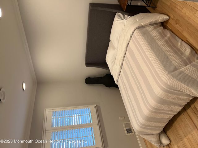 128 Whalepond Road, Oakhurst, NJ 07755