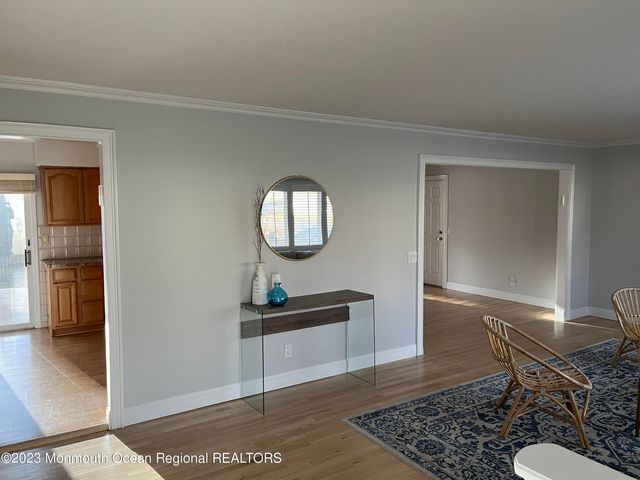 128 Whalepond Road, Oakhurst, NJ 07755