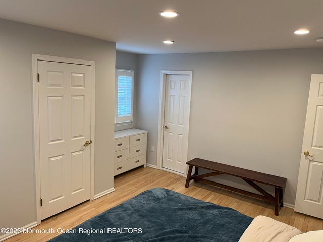 128 Whalepond Road, Oakhurst, NJ 07755