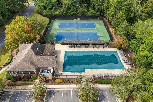 625 Briars Bend, Alpharetta, GA 30004