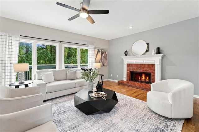 625 Briars Bend, Alpharetta, GA 30004