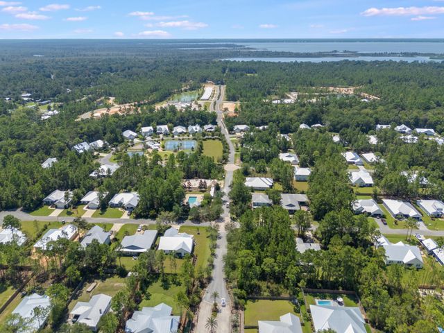 Lot 7 Grizzly Street, Freeport, FL 32439