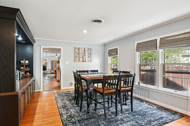 2716 Wayside Avenue, Fort Worth, TX 76110