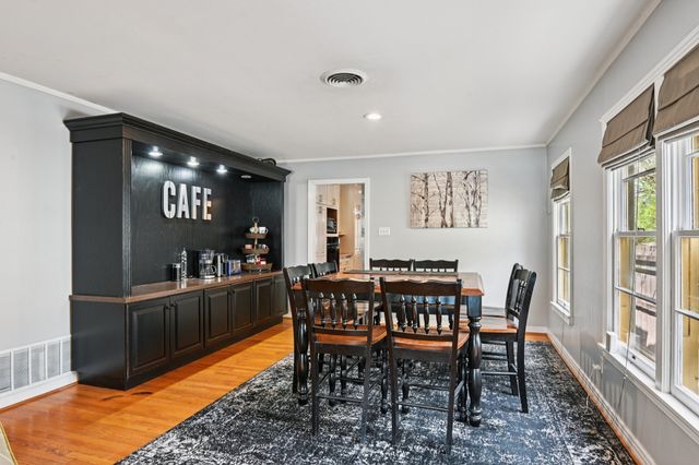 2716 Wayside Avenue, Fort Worth, TX 76110