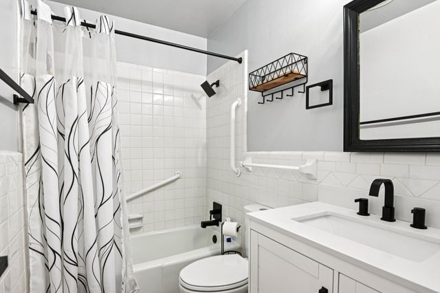 2716 Wayside Avenue, Fort Worth, TX 76110