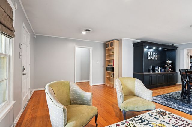 2716 Wayside Avenue, Fort Worth, TX 76110