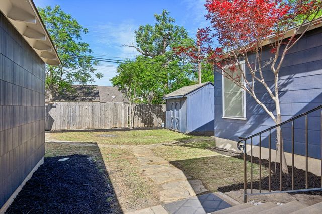 2716 Wayside Avenue, Fort Worth, TX 76110