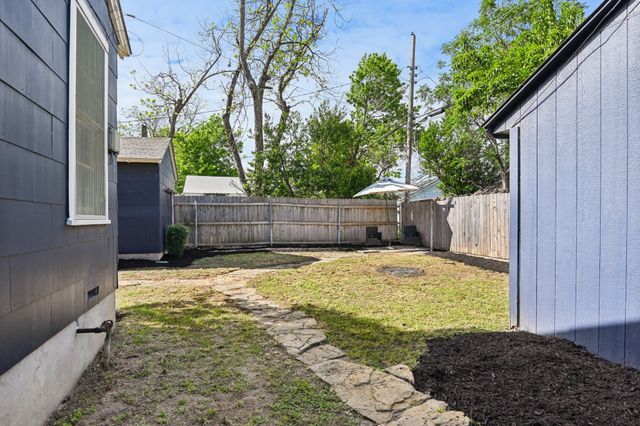 2716 Wayside Avenue, Fort Worth, TX 76110