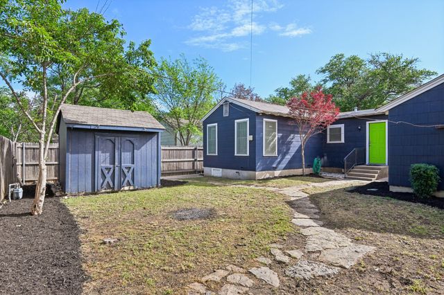 2716 Wayside Avenue, Fort Worth, TX 76110